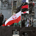 Podniesienie bandery na ORP Kormoran