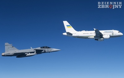 Gripeny z tryzubem na stateczniku