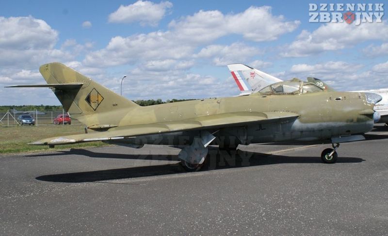 Polski akcent w muzeum, Lim-5P w barwach lotnictwa NRD