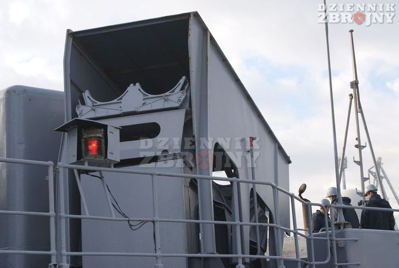 Puste stelaże na pociski kierowane Exocet