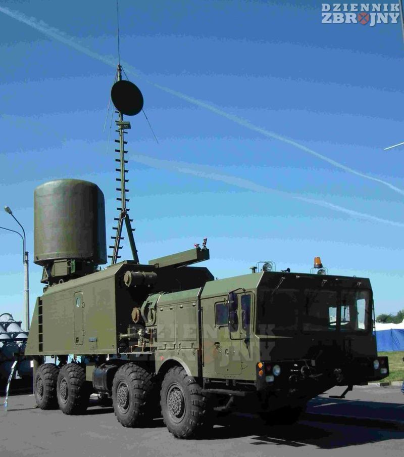 Wóz radarowy system rozpoznania nawodnego i powietrznego Monolit-B