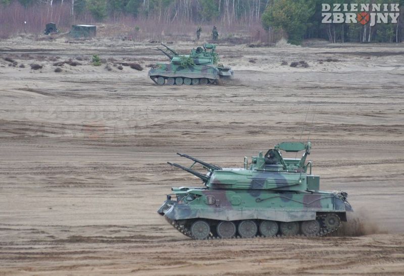 Wspracie przeciwlotnicze zgrupowaniu zapewniały ZSU-23-4MP Biała.
