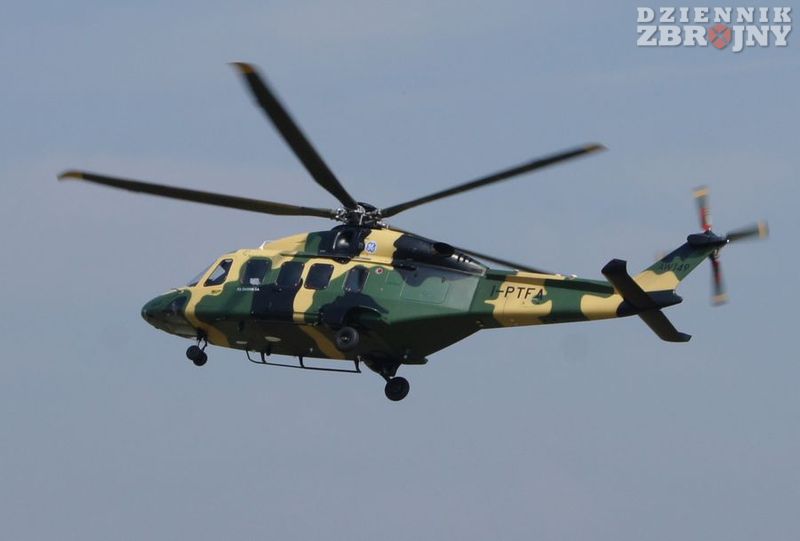 AW149 w powietrzu.