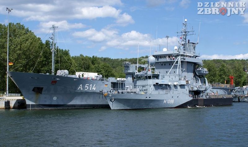 Niemiecki zaopatrzeniowiec FGS Werra oraz niszczyciel min.