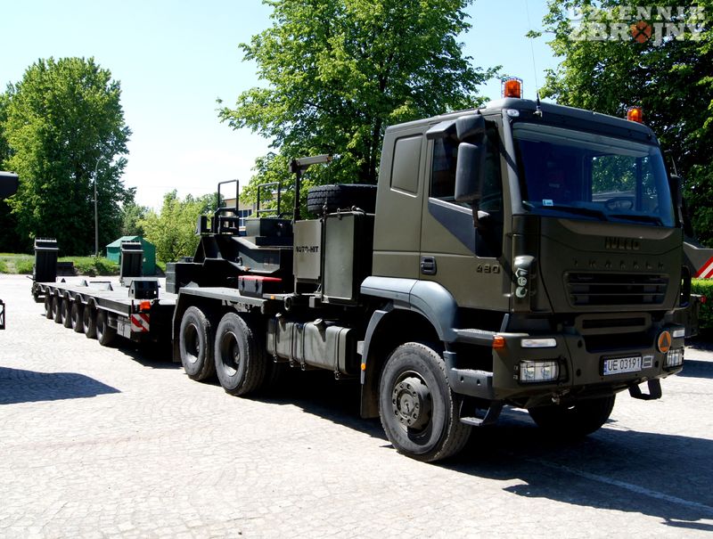 Remontowcy z Łomży dysponują dwoma zestawami z ciągnikami Iveco.
