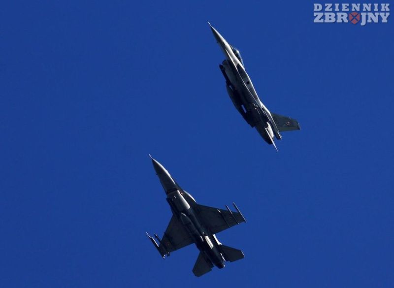 Para F-16.