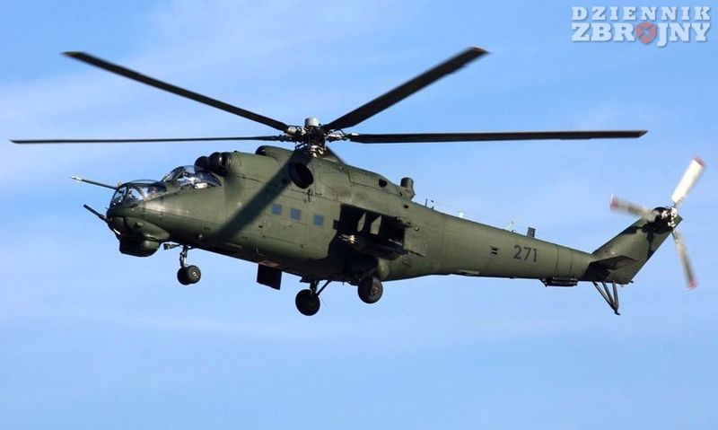 Szturmowy Mi-24 Lotnictwa Wojsk Lądowych.