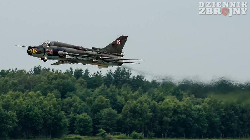 Piknik lotniczy 30 lat służby Su-22. 